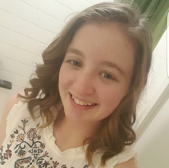 Meet your Posher, R - Picture 1 of 2